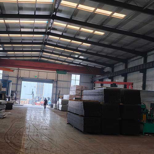 G325/40/100W鋼格柵板選用Q235B和Q355B材質的經濟性