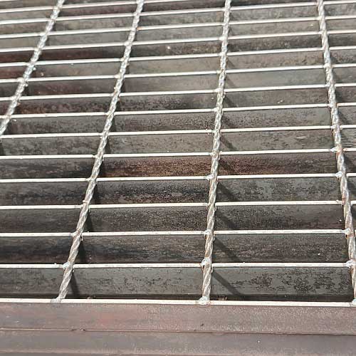 G325/40/100W鋼格板鋼格柵板綠色環保與可持續性