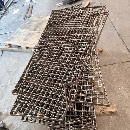 G323/30/100異形鋼格板鋼格柵板的穩定性分析