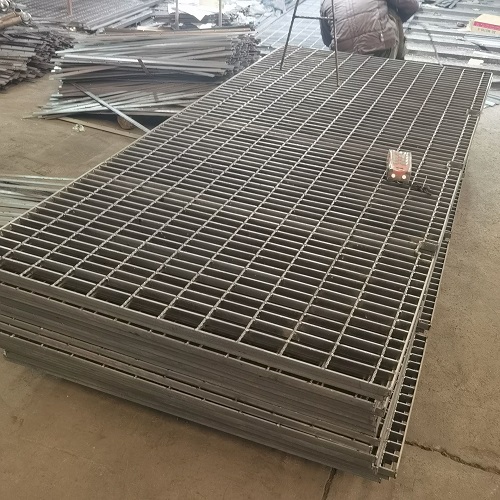 平臺鋼格板如何提升電廠與石化廠的安全性