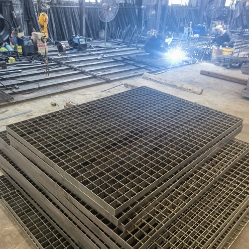 學(xué)校實訓(xùn)基地為何偏愛鋼格板