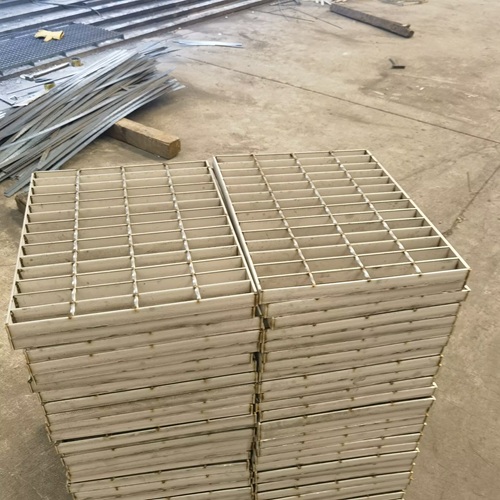 鋼格板用于排水溝蓋板的優勢分析